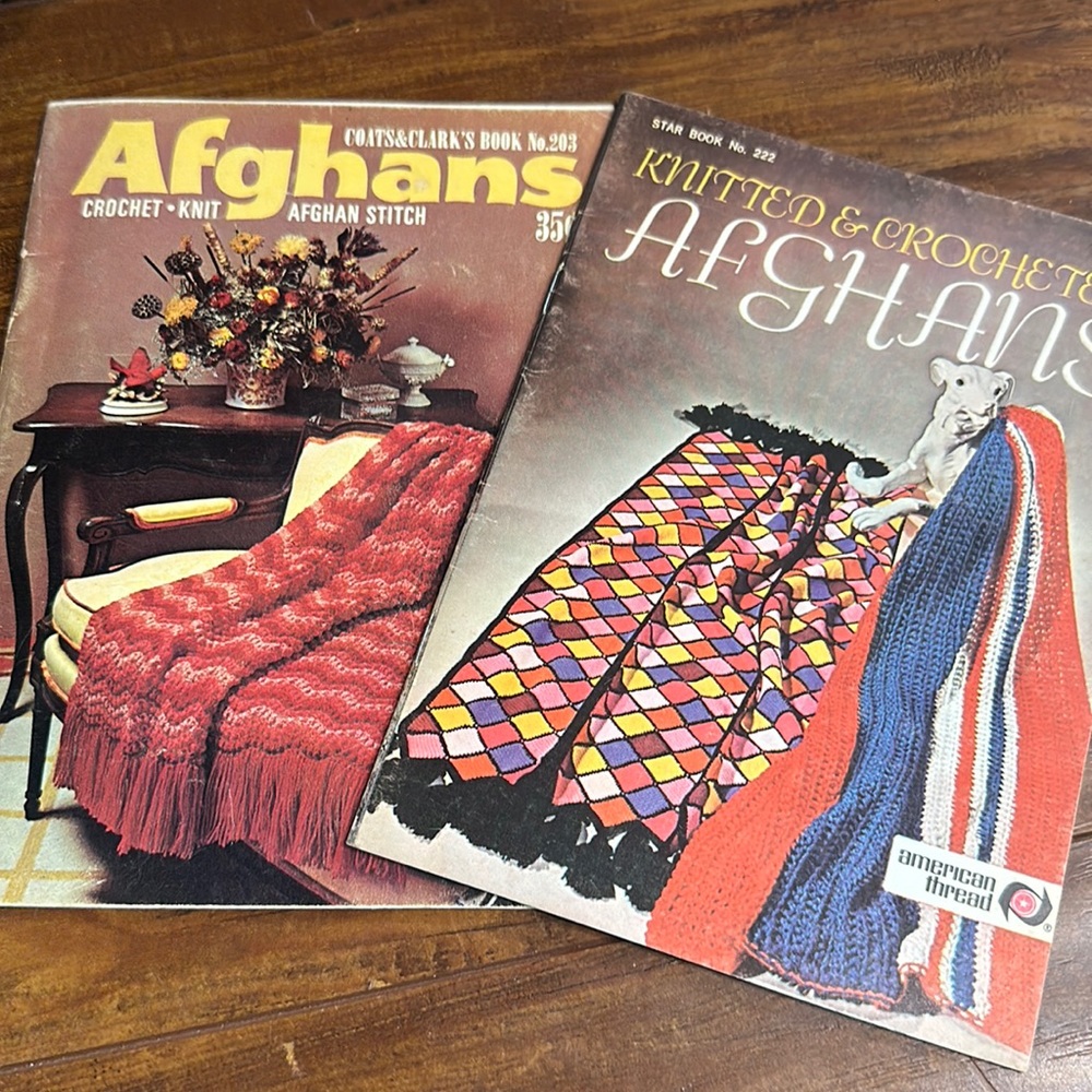 2 Vintage Afghan pattern booklets‎